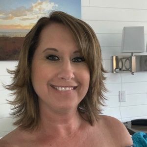 Meet your Posher, Becky